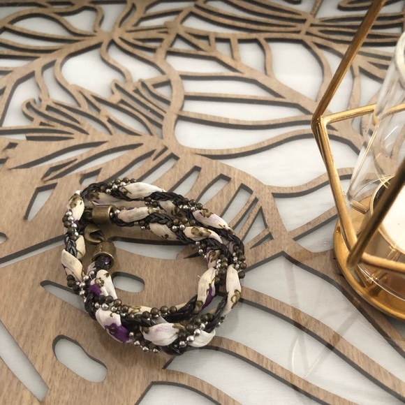 American Eagle Braided/Floral Bracelet - Picture 1 of 3